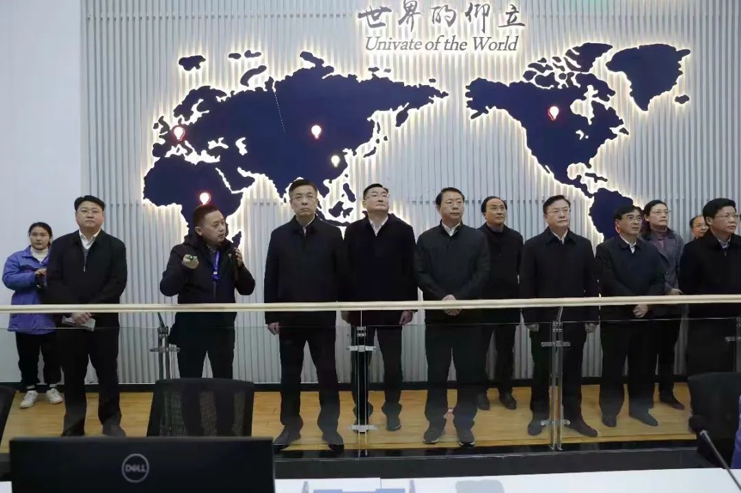 江西省委常委、常務(wù)副省長任珠峰一行調(diào)研江西仰立